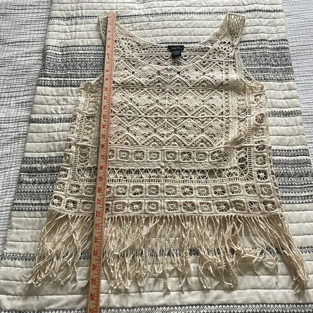 NWT Rue 21 - Crocheted Top - Picture 7 of 9